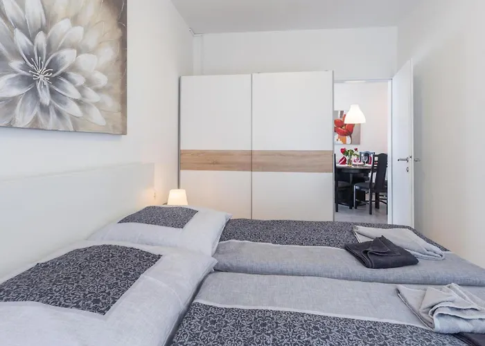 Korculanska Iii ポレッチ