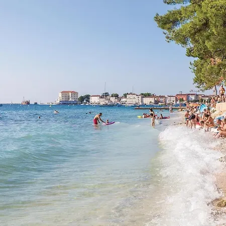 公寓 3 Bedroom Gorgeous Apartment In Porec