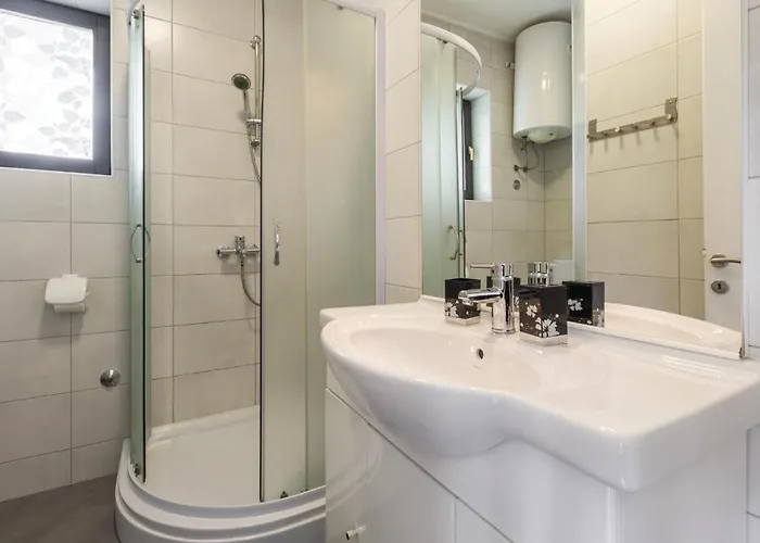 Korculanska Iii Апартаменты *